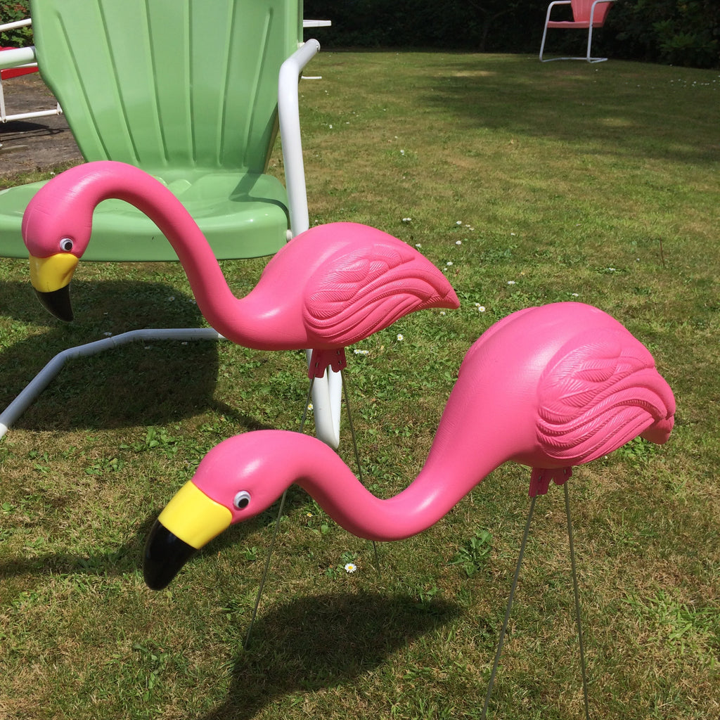USA Made Flamingos All weather, UV treated in vibrant pink #flamingolove #50s #kitsch 